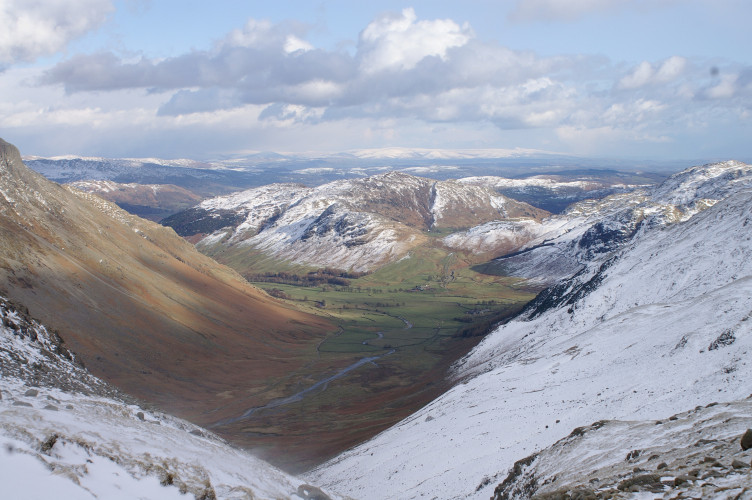 Lingmoor Fell framed by Rossett Gill