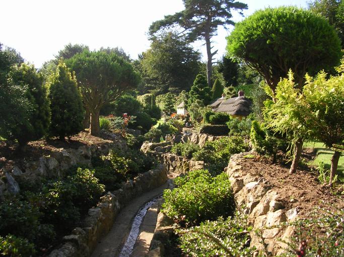 Godshill - miniature valley